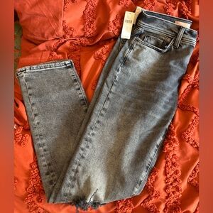 NWT Pilcro Boyfriend Jeans